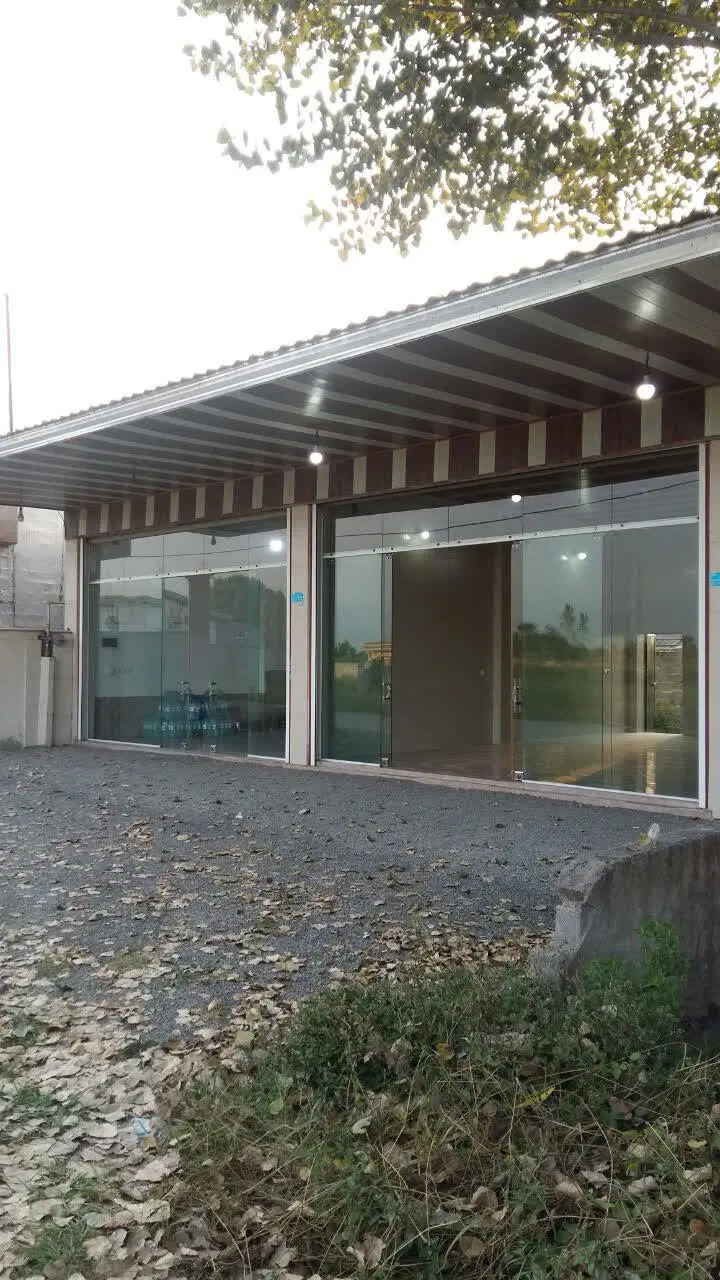 اجاره  دو  دهنه  مغازه 40 متری