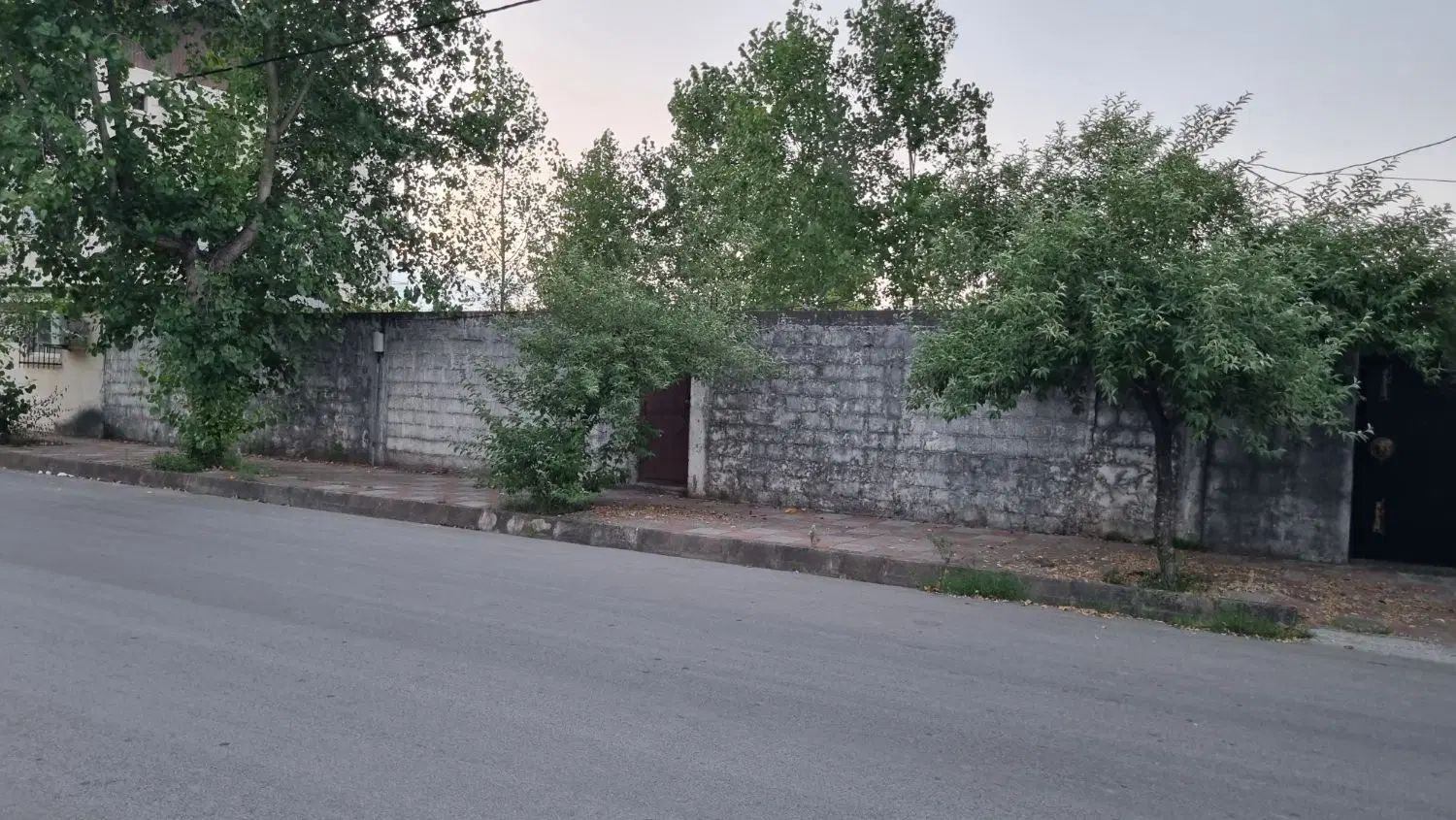 زمین ساحلی دو کله