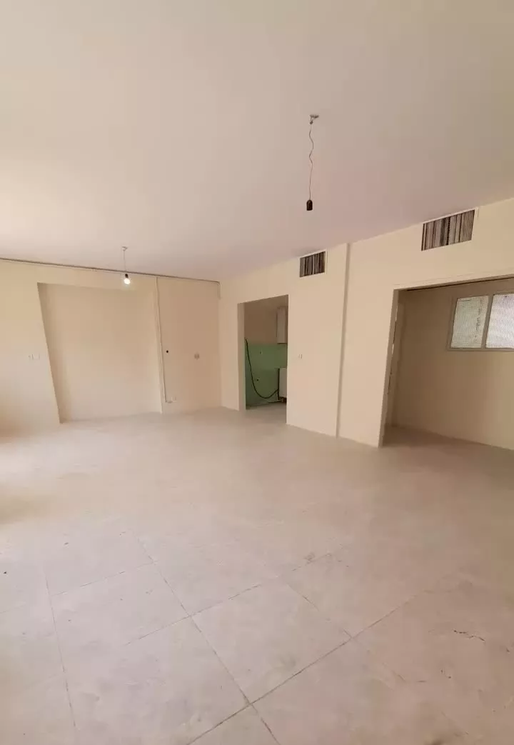 ۱۱۰ متر ۲ خواب تکواحدی  با قیمت مناسب