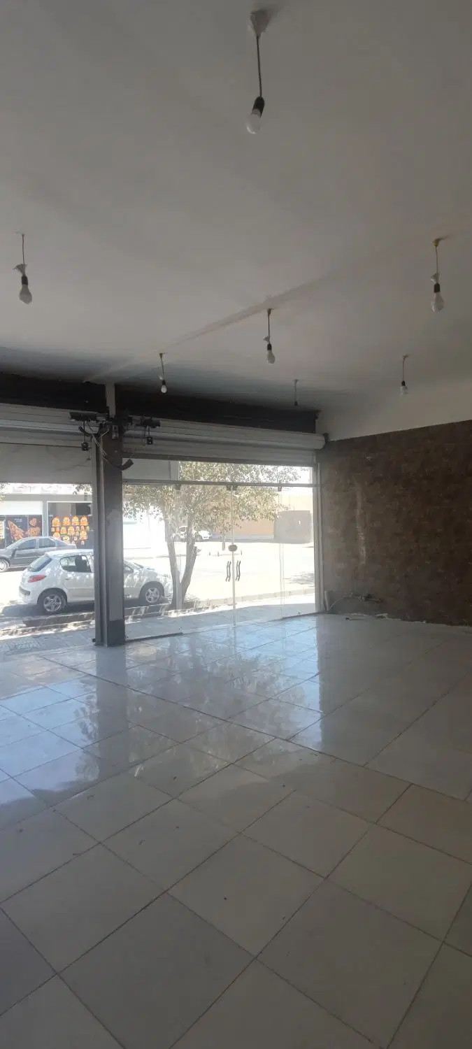 اجاره دو باب مغازه