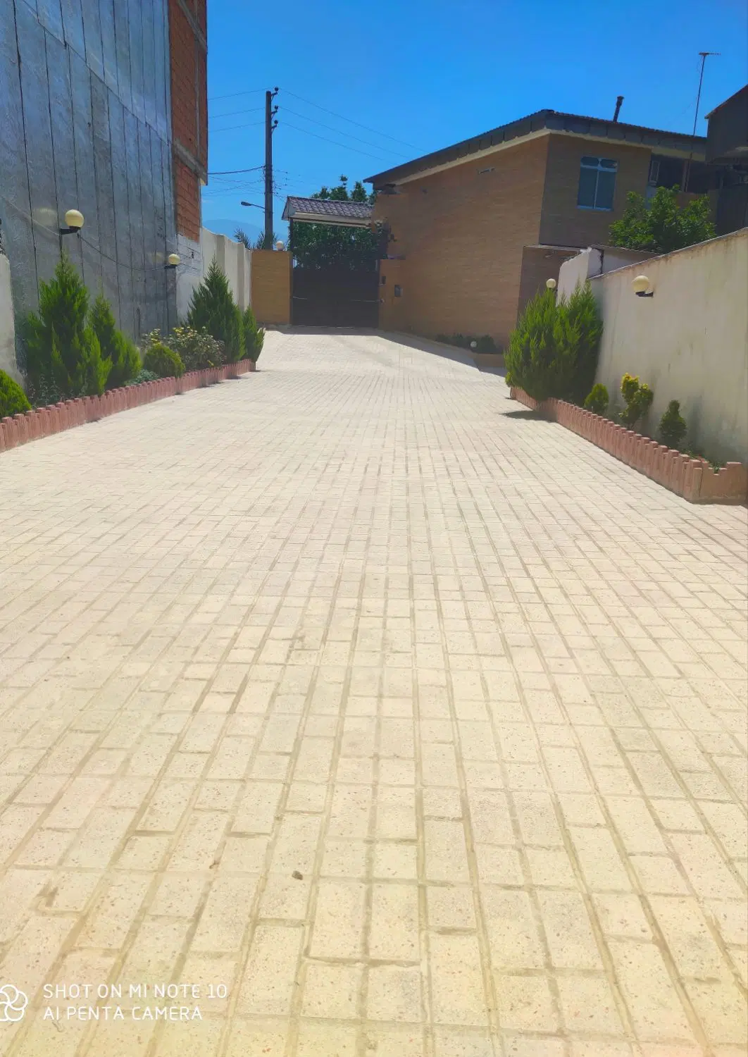 زمین مسکونی