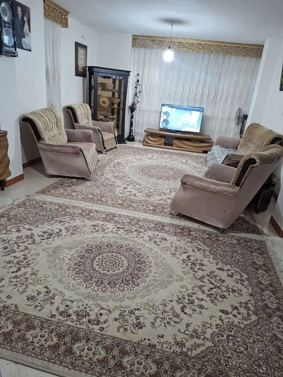 پیش فروش آپارتمان 130متر باغ فیض با وام 350 میلیون