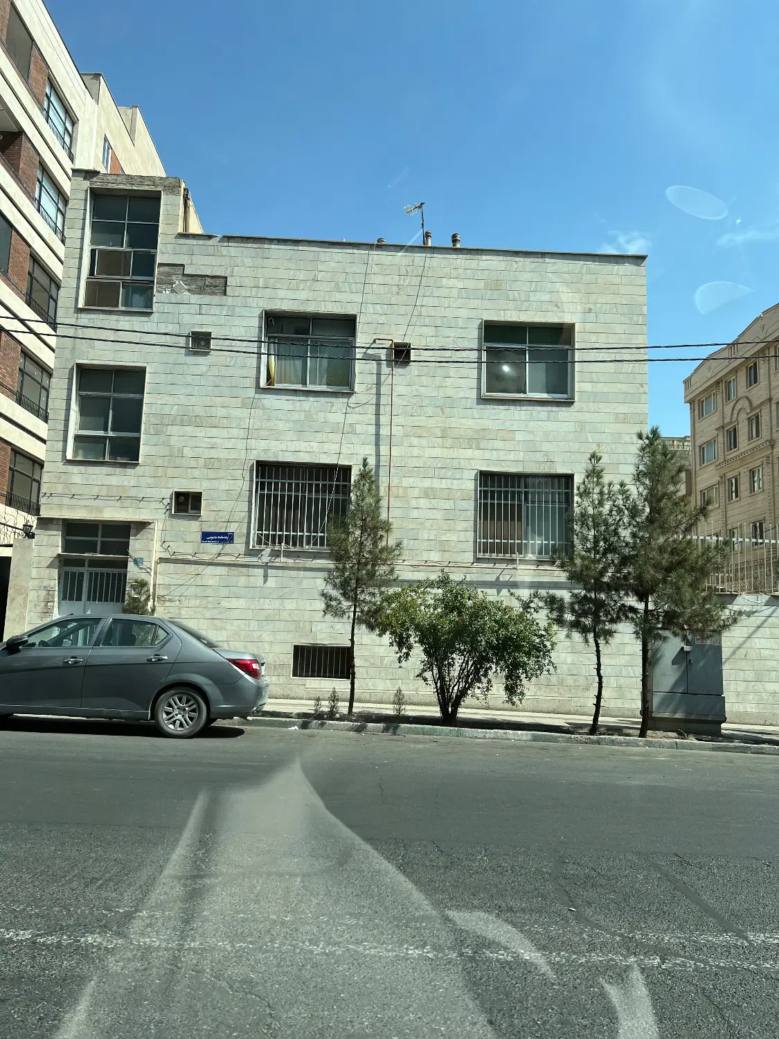 فروش ۱۰۰ متر واحد مسکونی تجاری کلنگی