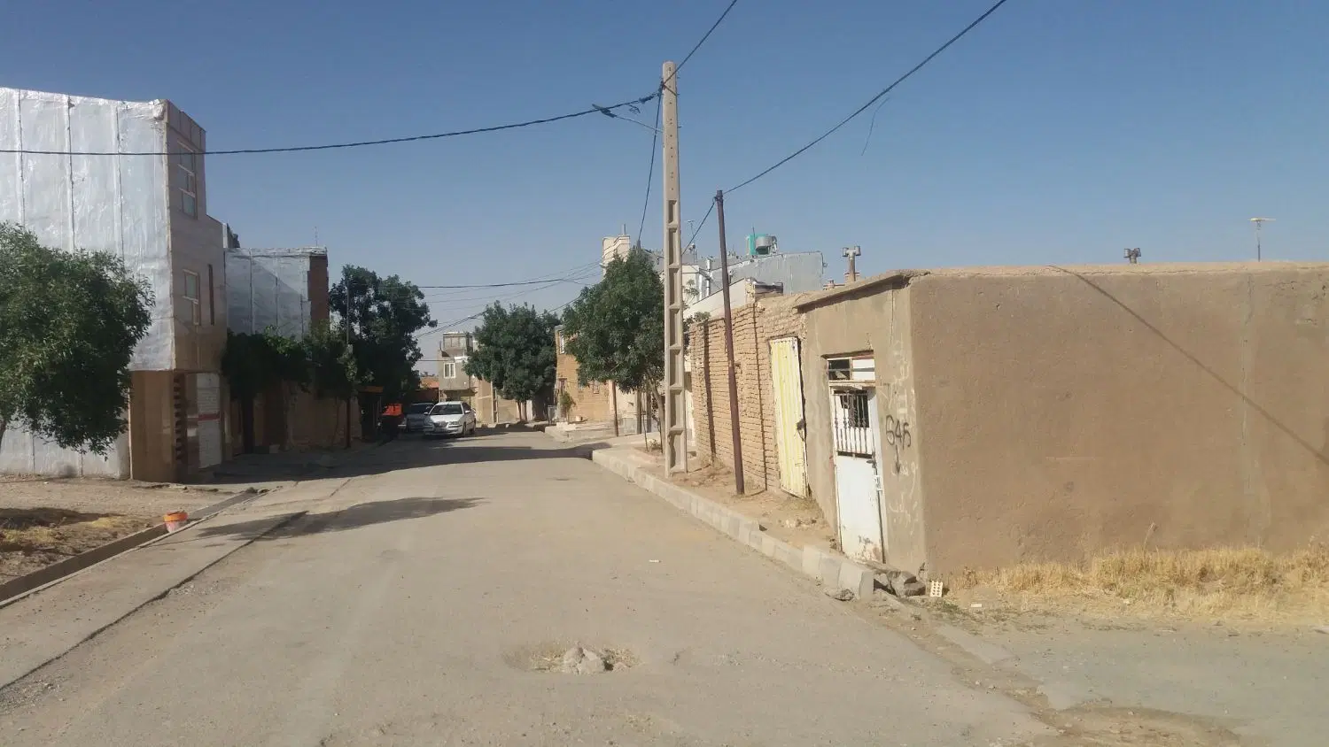 زمین چهاردیواری ۲۵۰متر
