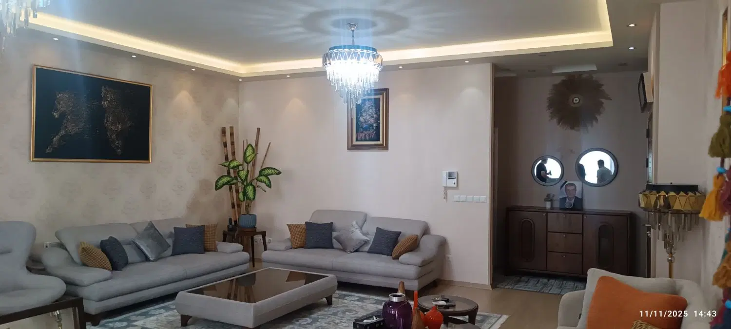 آپارتمان سه خوابه فول شهرک نادری