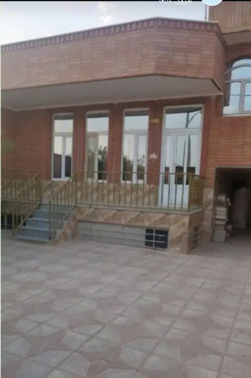 منزل ویلایی واقع در پانصد دستگاه