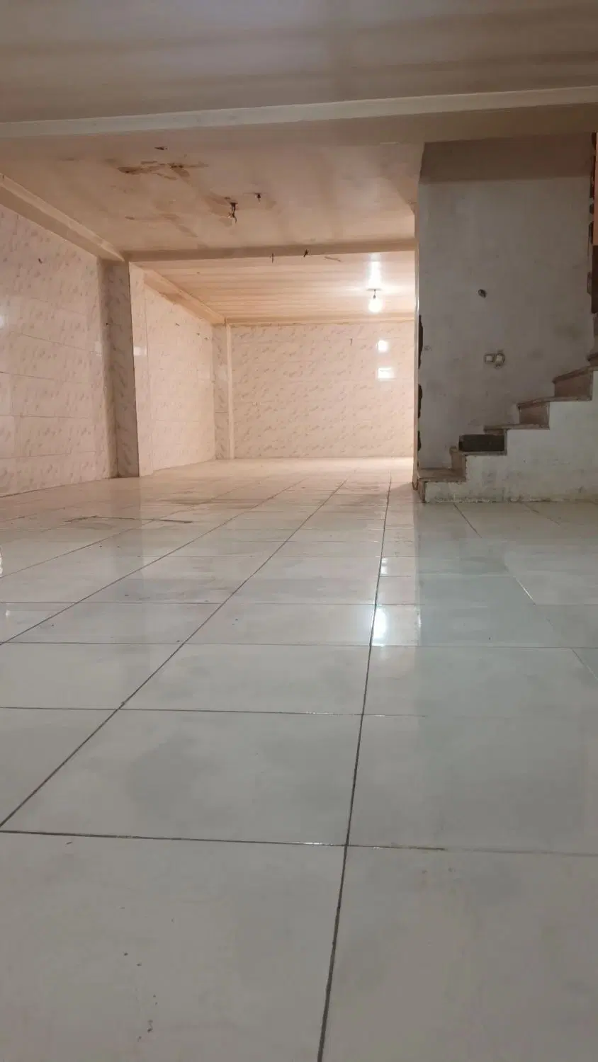 زیر زمین تجاری