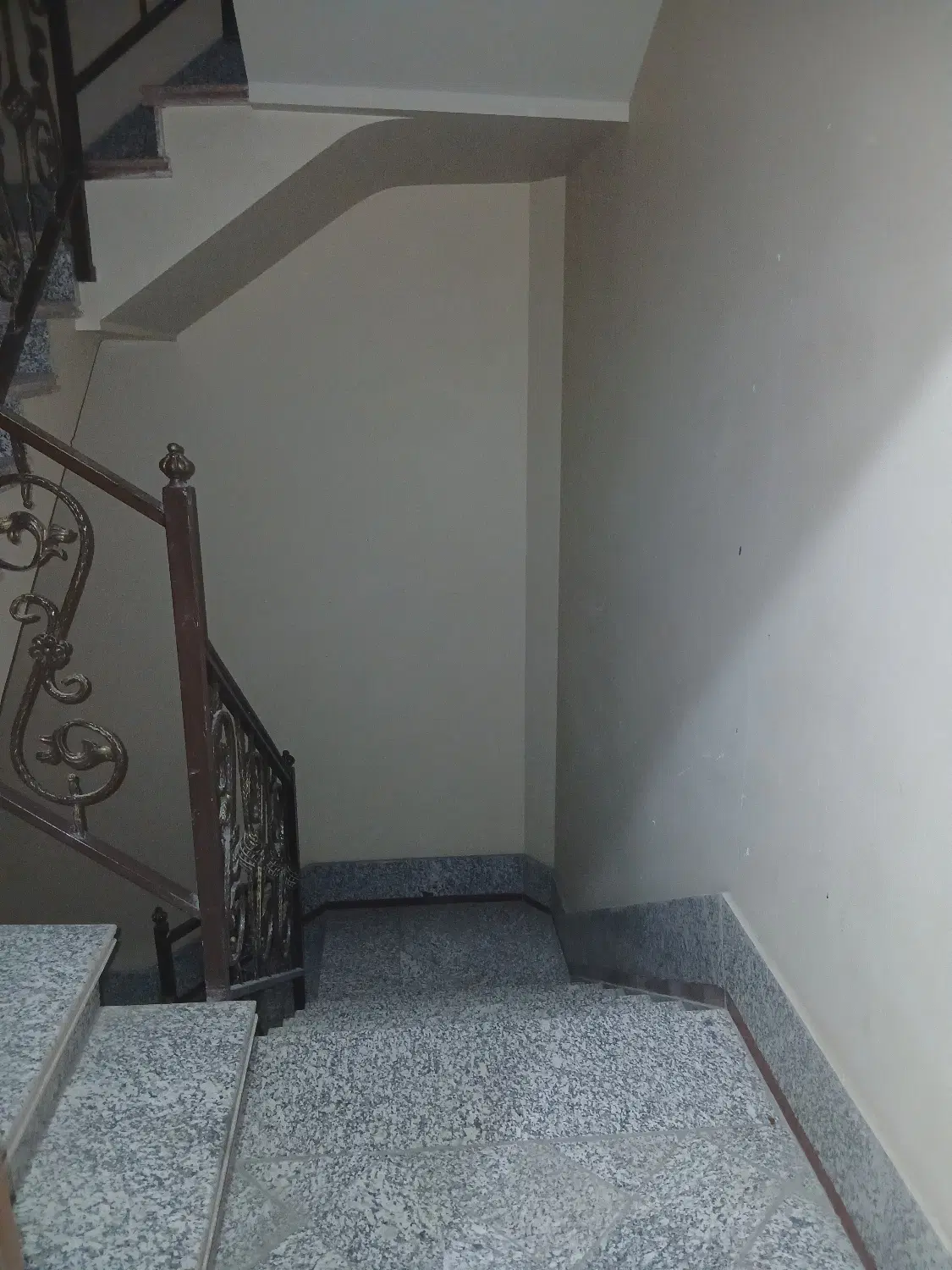۱۰۰متر آپارتمان در احمدآبادابوذر