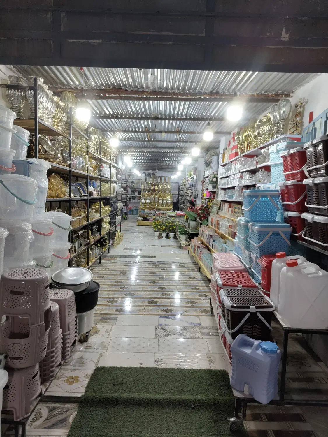 واگذاری مغازع پلاستیک فروشی در بهترین موقعیت مکانی