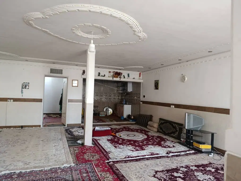 خانه ویلایی ۱۱۵ متری با ۶۰ متر زیر زمین