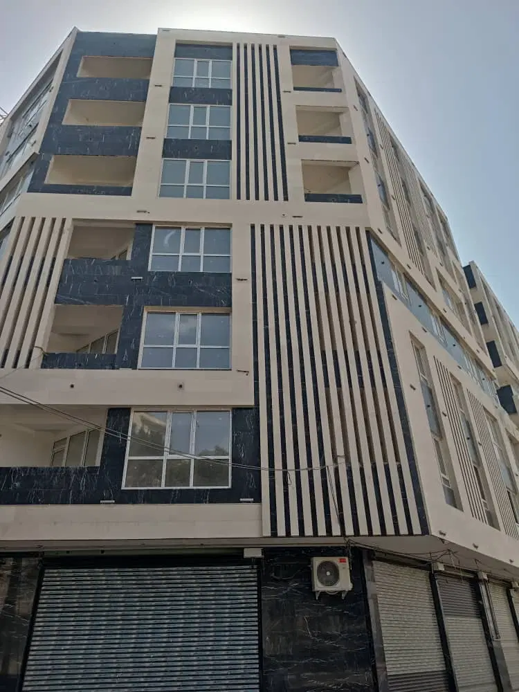 آپارتمان ۶۹ متری دو خواب چهارباغ