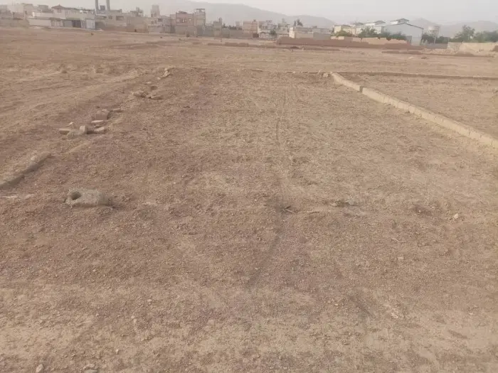 یه قطعه زمین