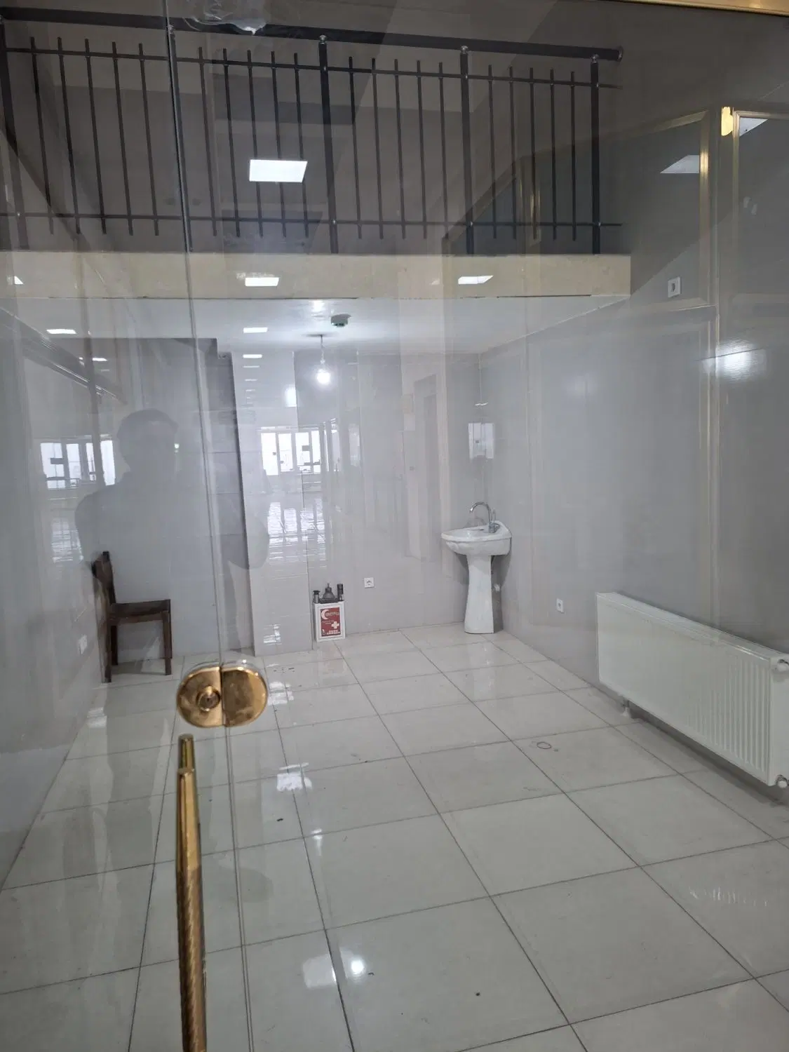 اجاره مغازه مناسب مواد غذایی و سیگار