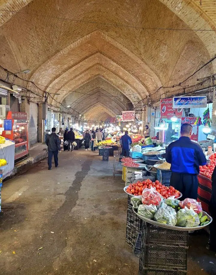 اجاره مغازه ۶۰ متری