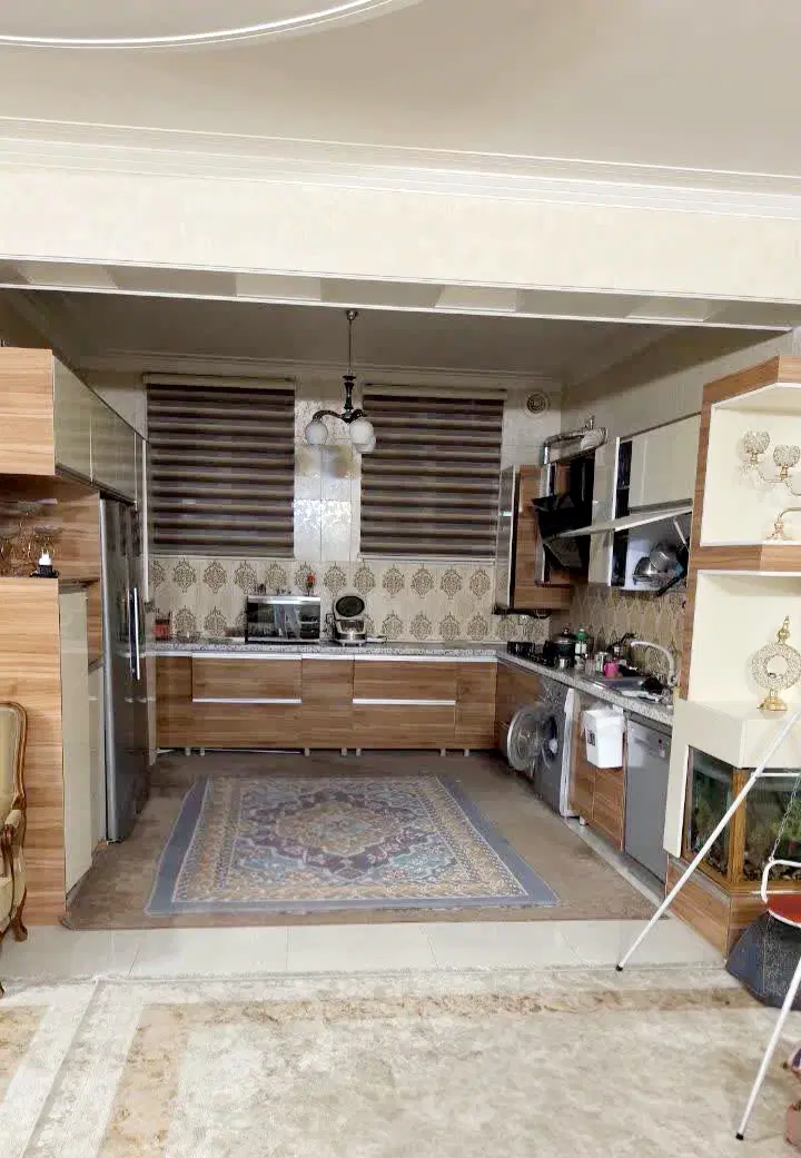 خانه دو طبقه زیر قیمت کارشناسی