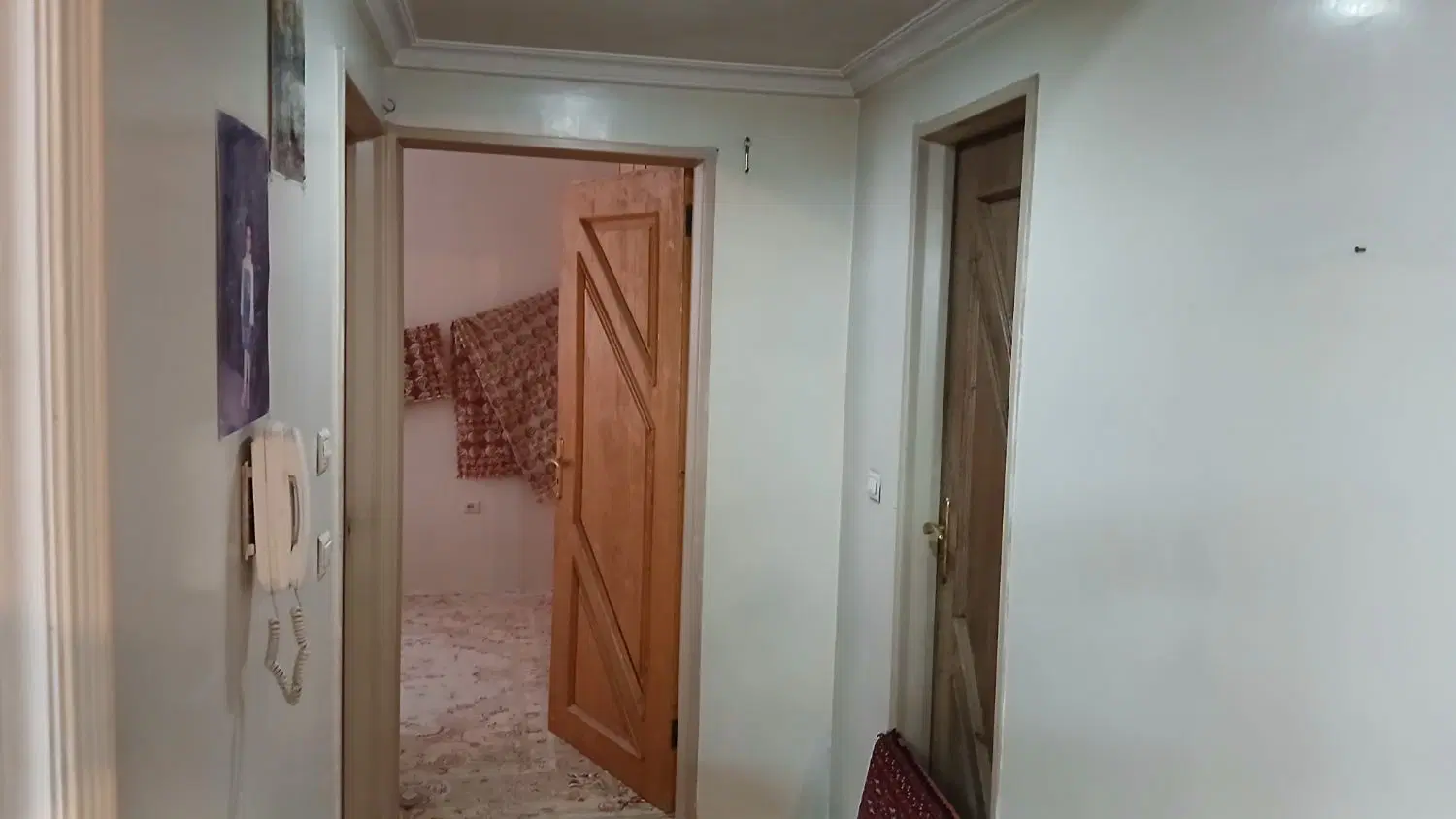 آپارتمان حیاط دار در انتهای فرامرز عباسی