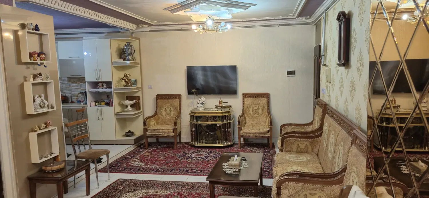 آپارتمان ۸۳متری در خیام جنوبی