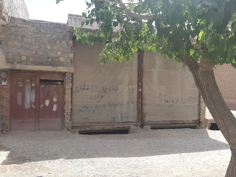 دوباب مغازه ۷۵متری صالح اباد با زیر زمین تجاری مسک
