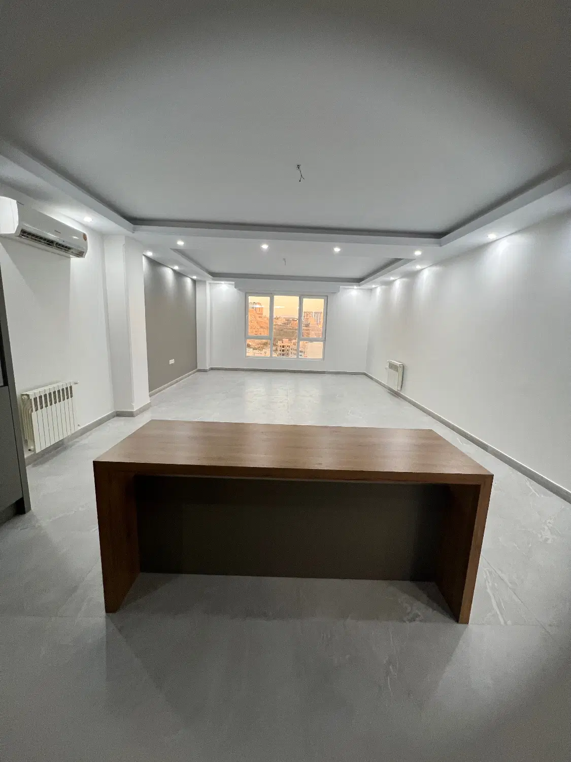 آپارتمان ۱۰۶ متری در پاسداران رودهن با دوپارکینگ