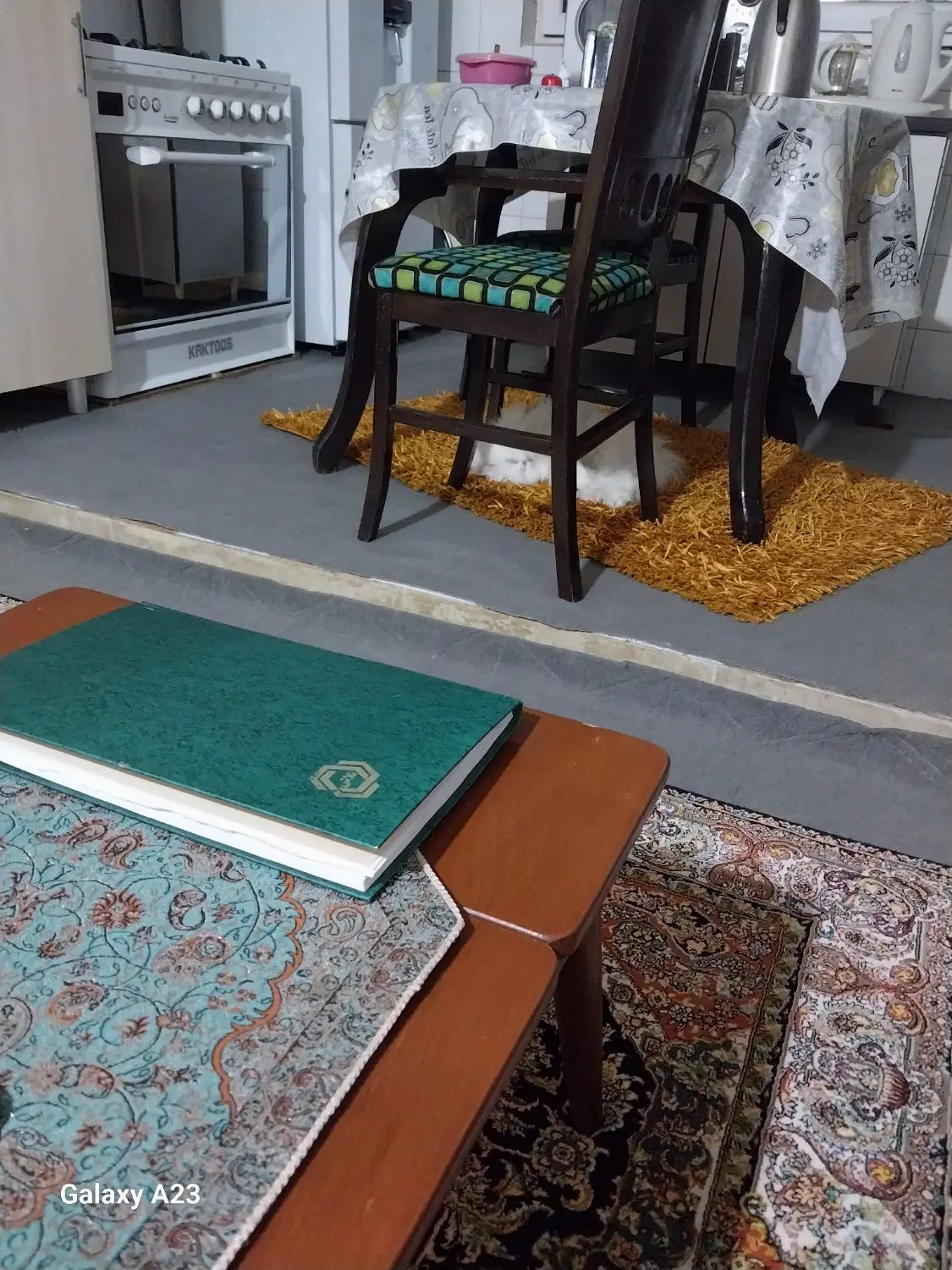 ۶۰ متری
