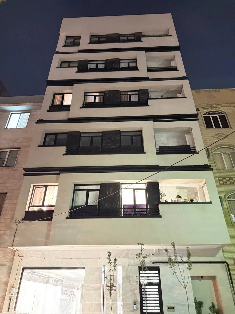 توحید ۱۰۰ متر فول امکانات ( تراورتن )