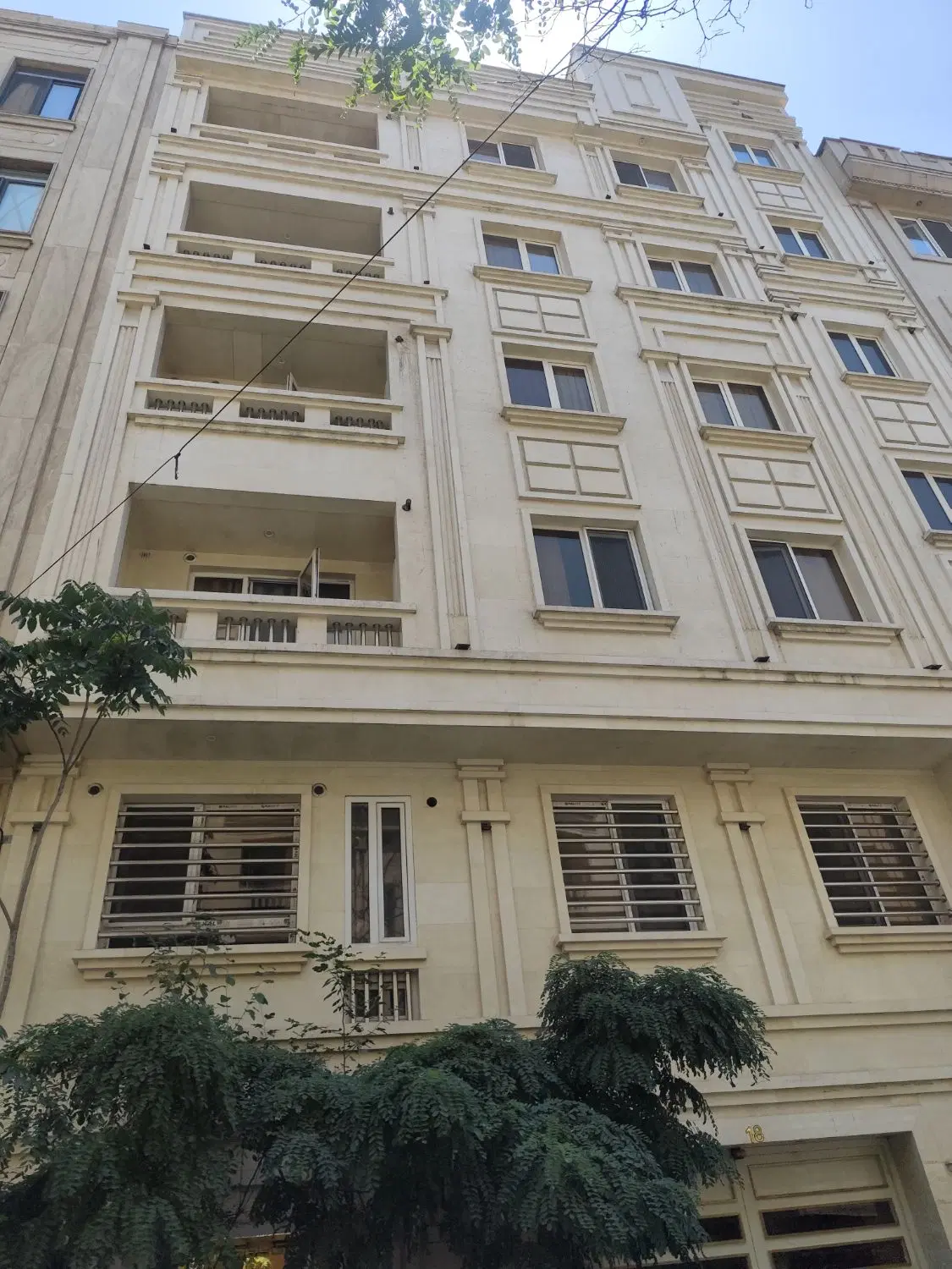 125متر 3خواب جنت آباد جنوبی چهارباغ شرقی فول تخلیه