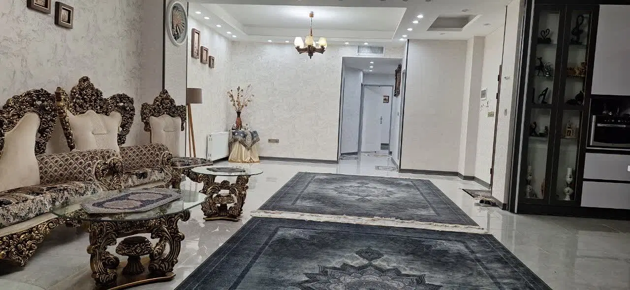 آپارتمان غرق نور دو بر ۳ خوابه ۱۷۵ متری متخصصین