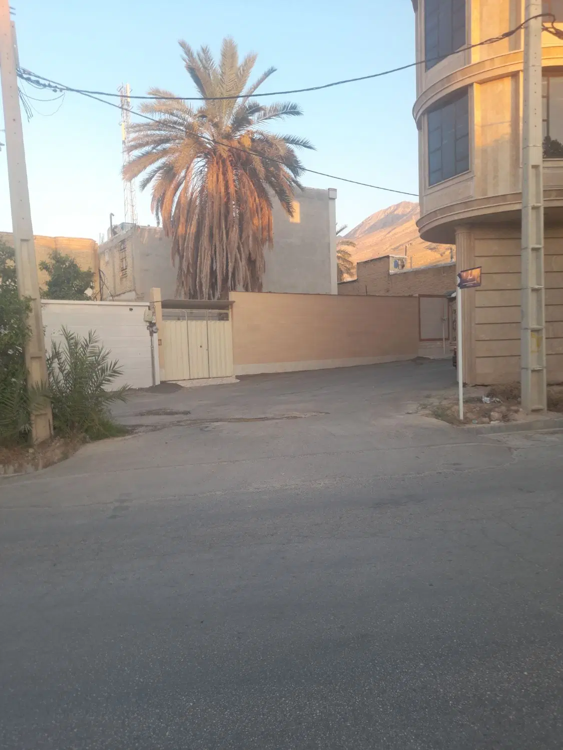 زمین بر خیابان بلوار مادر