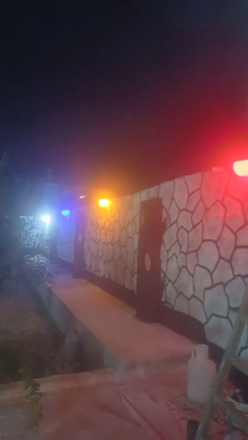 باغ۴۰۰متر باغمعروف.         ( مسکن سواد)