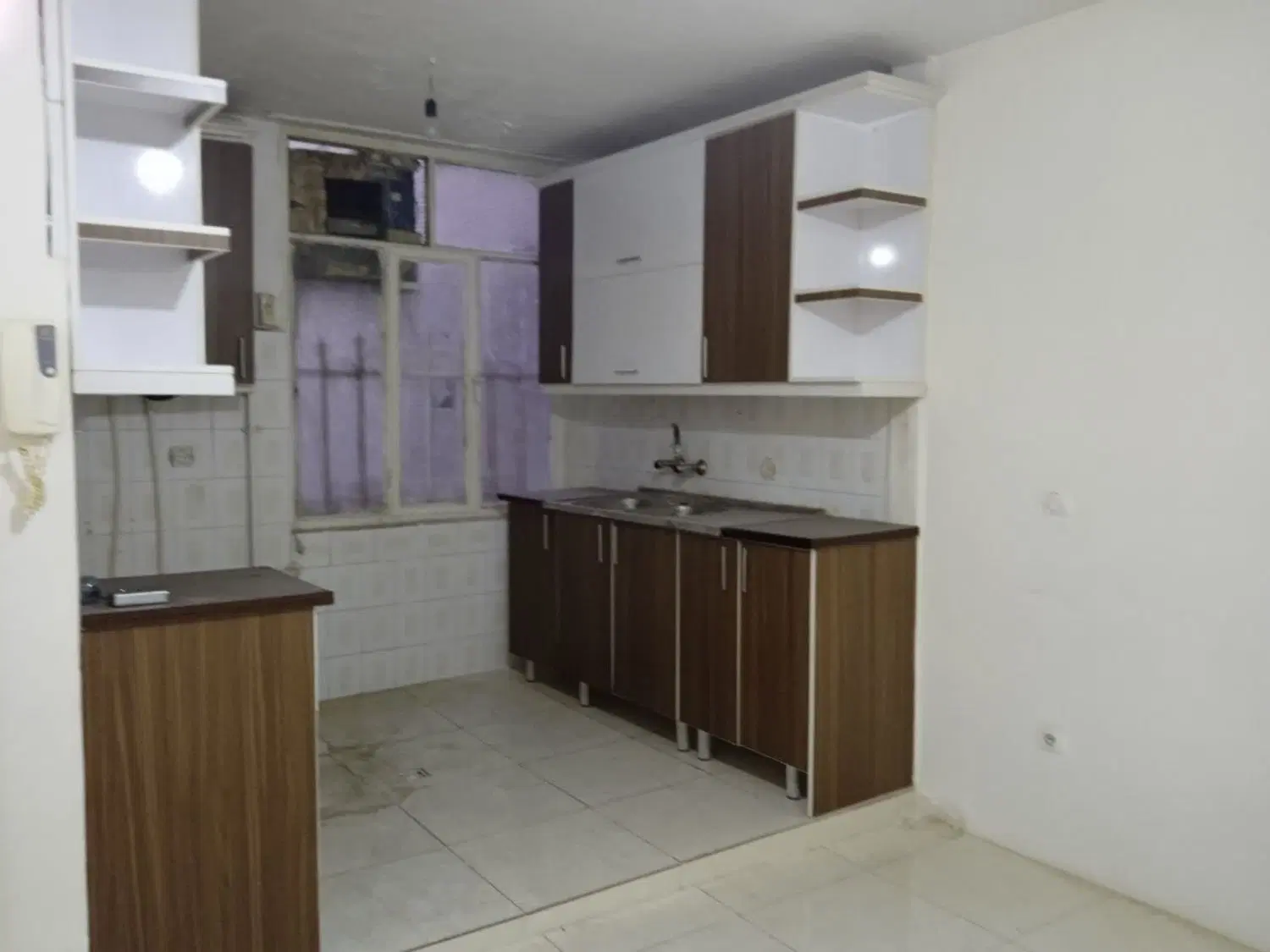 آپارتمان اجاره ای در خ ۲۰ متری مارلیک