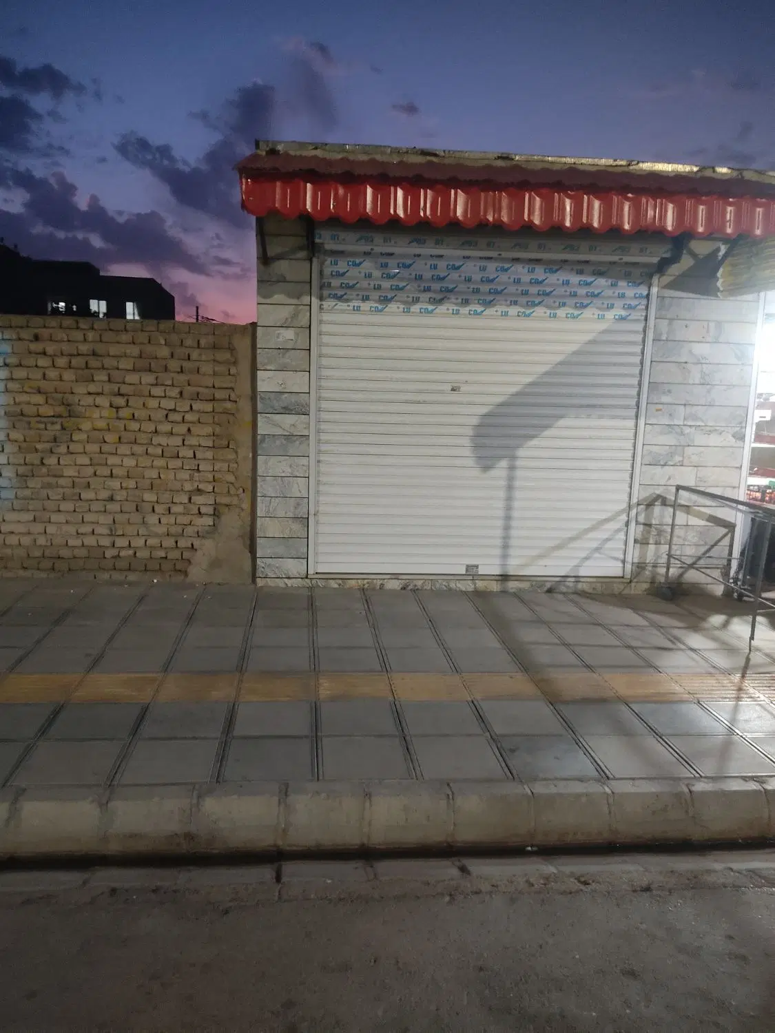 دو باب مقازه پنجاه متری اجاره صادقیه یک و دو