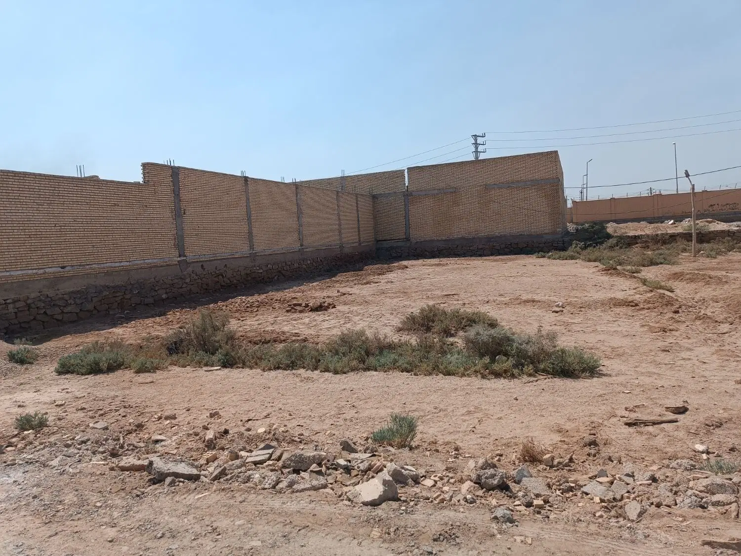 زمین روبه روی بیمارستان معرفی زاده