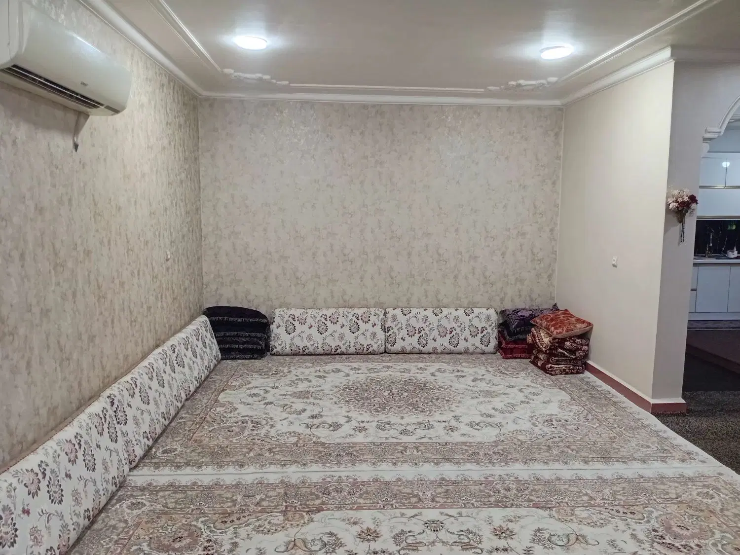 ویلایی دربست _ نزدیک به زمین‌شهری _ حیاط دلباز