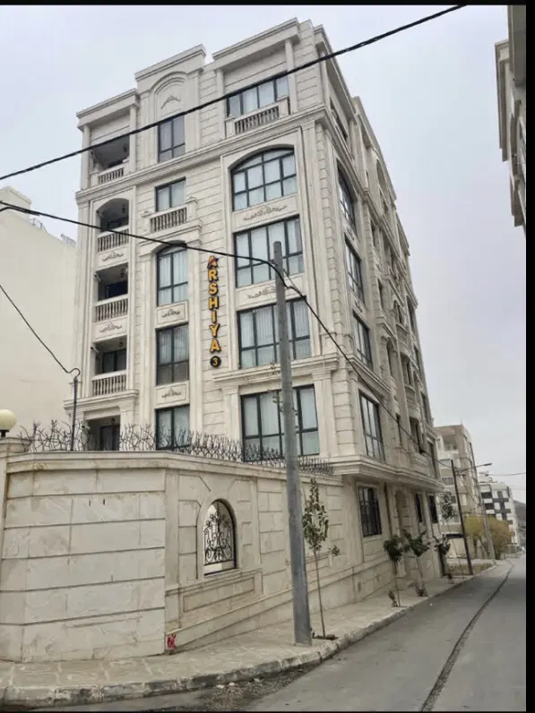 زمین حاشیه راضی دوممر ۶۰۰۰مترپروانه پزشکان اداری
