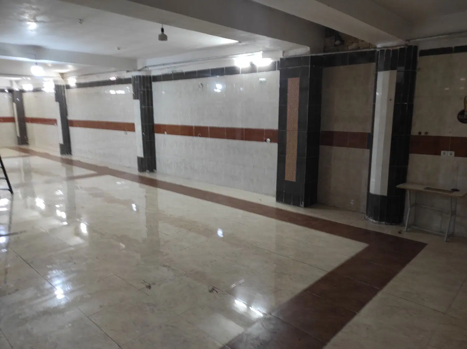 اجاره زیر زمین 220 متری تجاری