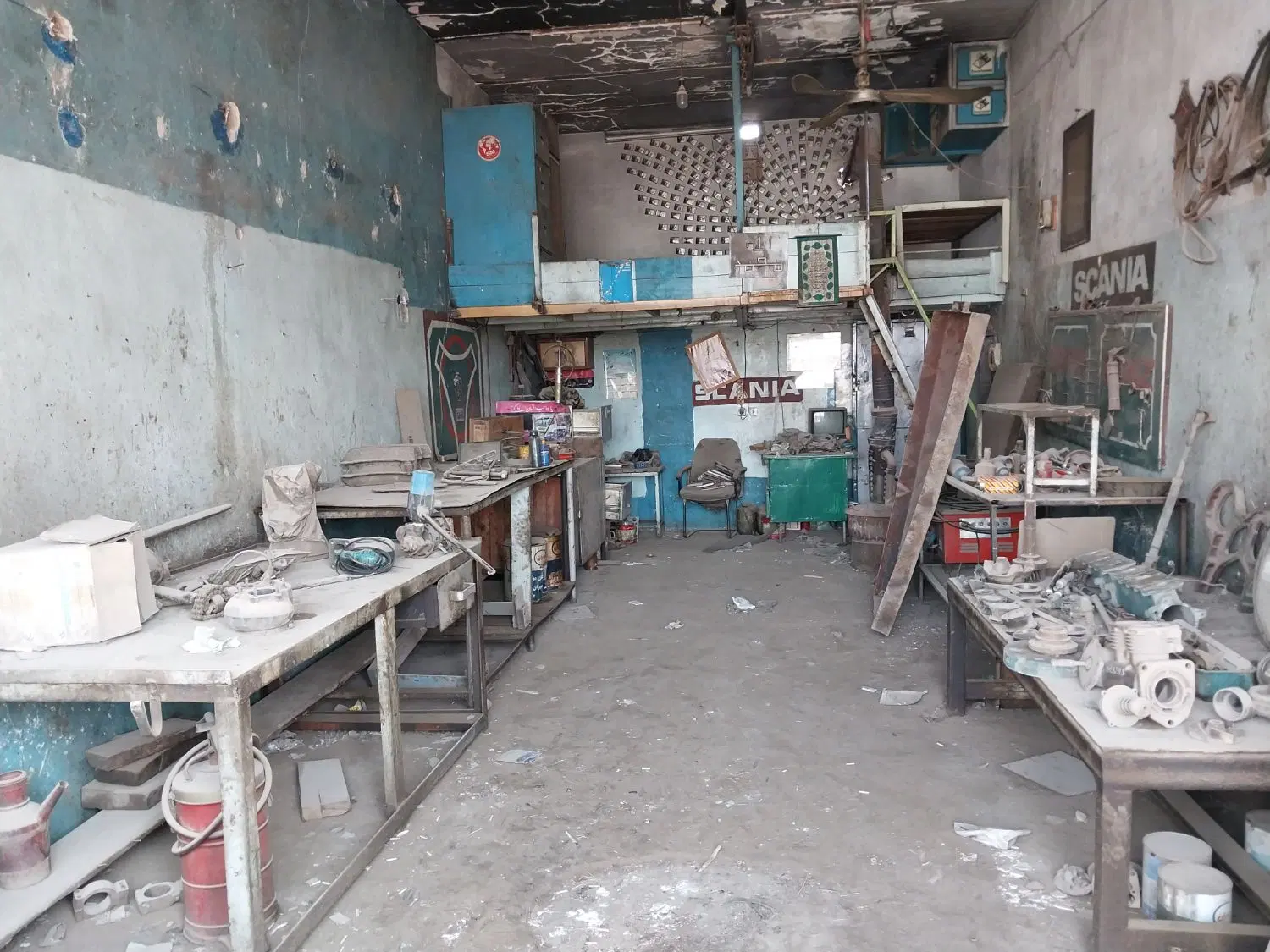 ۴۰ متر مغازه داخل گاراژ در جاده ساوه سرسبز دشت