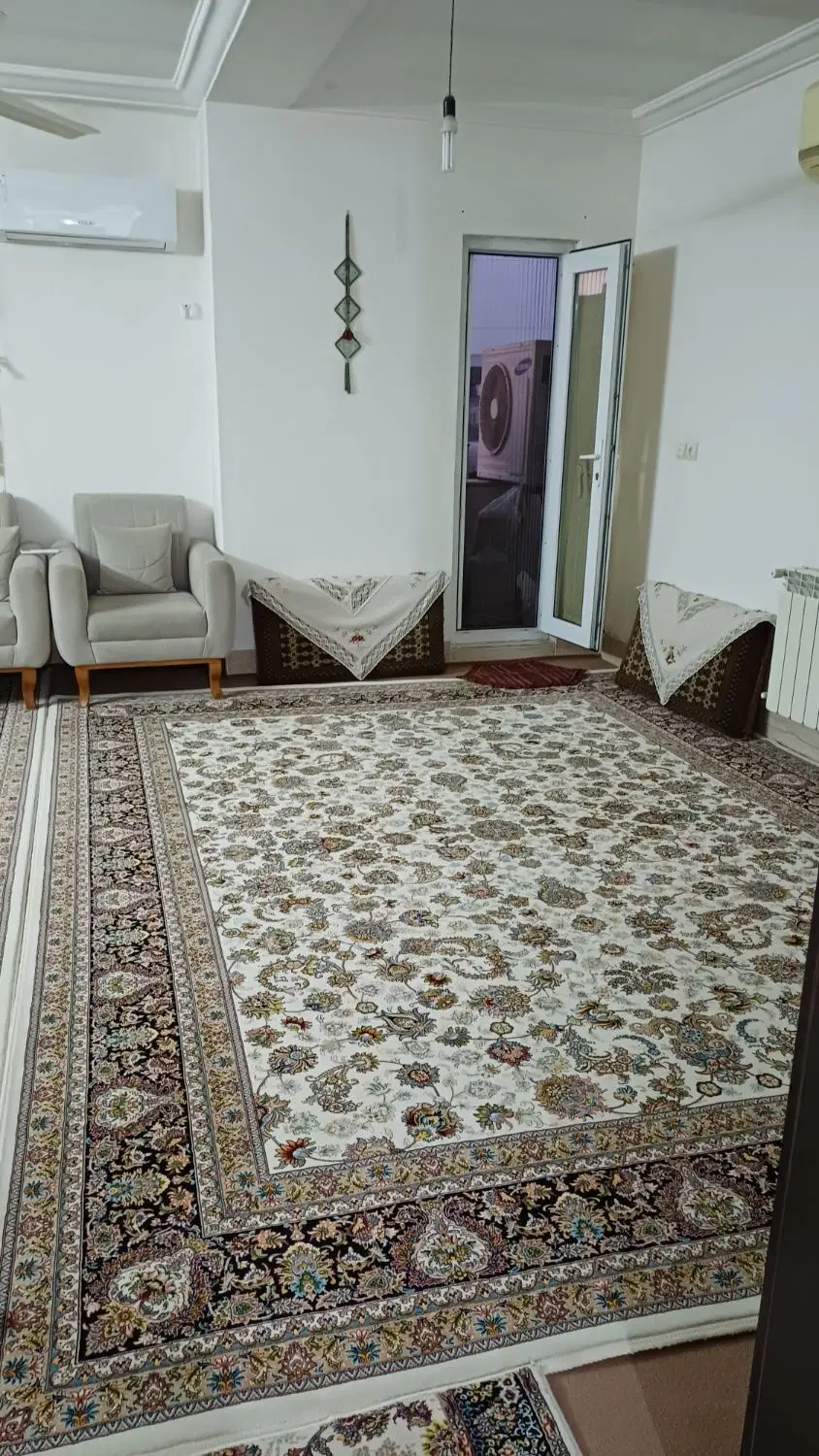 یک واحد آپارتمانی ۹۲ متری
