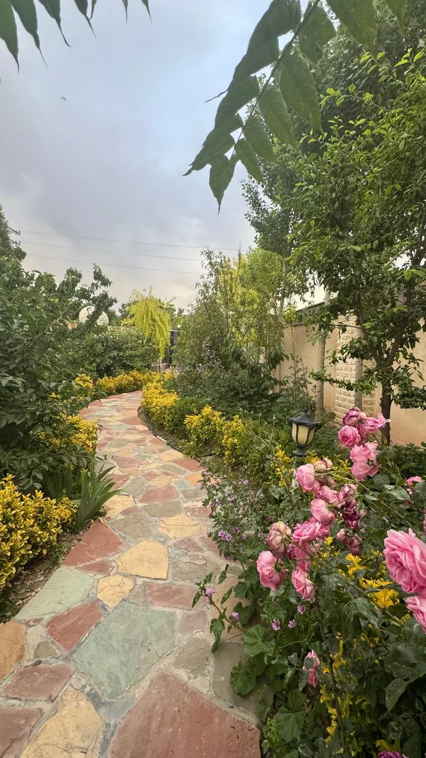 ۴۱۰ متر ویلا ۱۱۰ متر بنا  شنده کوهسار کردان