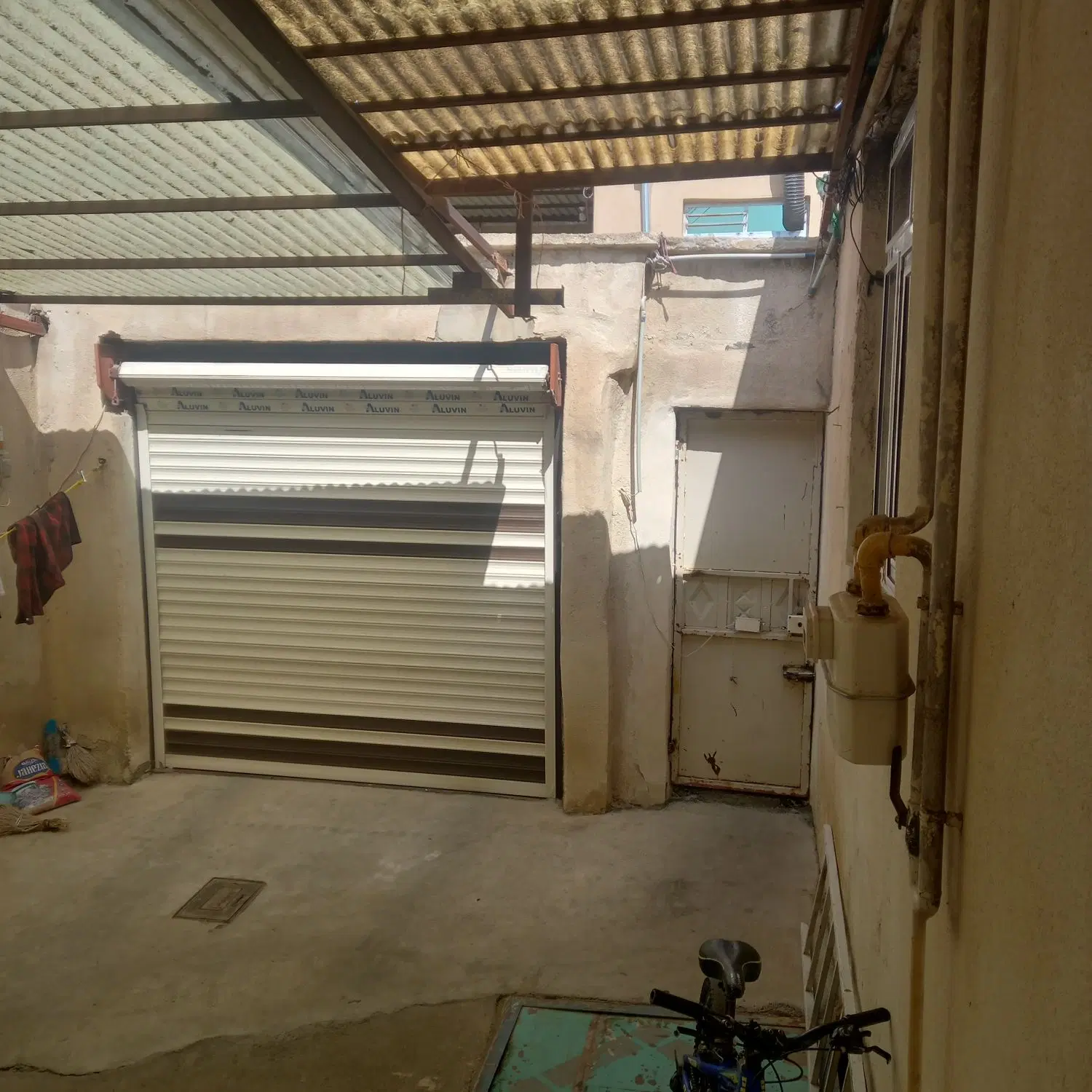 خانه ویلای در محله حاجی اباد