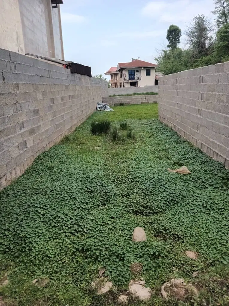 زمین مسکونی ۳۷۰متر مجوزدار۲طبقه