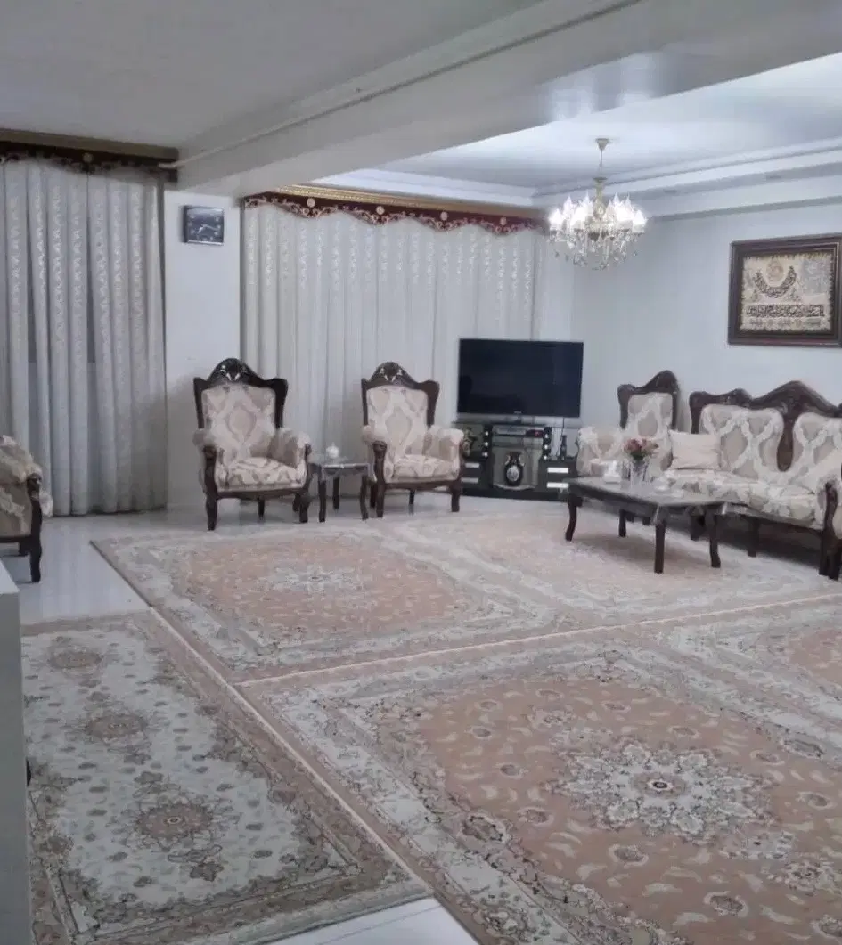 رهن و اجاره آپارتمان خوش نقشه ۱۳۰ متر در رسالت