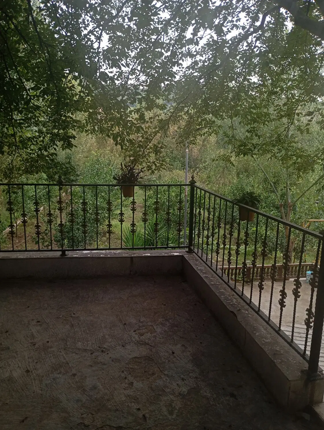 خانه باغ ۱۰۰۰متری گلند شیک