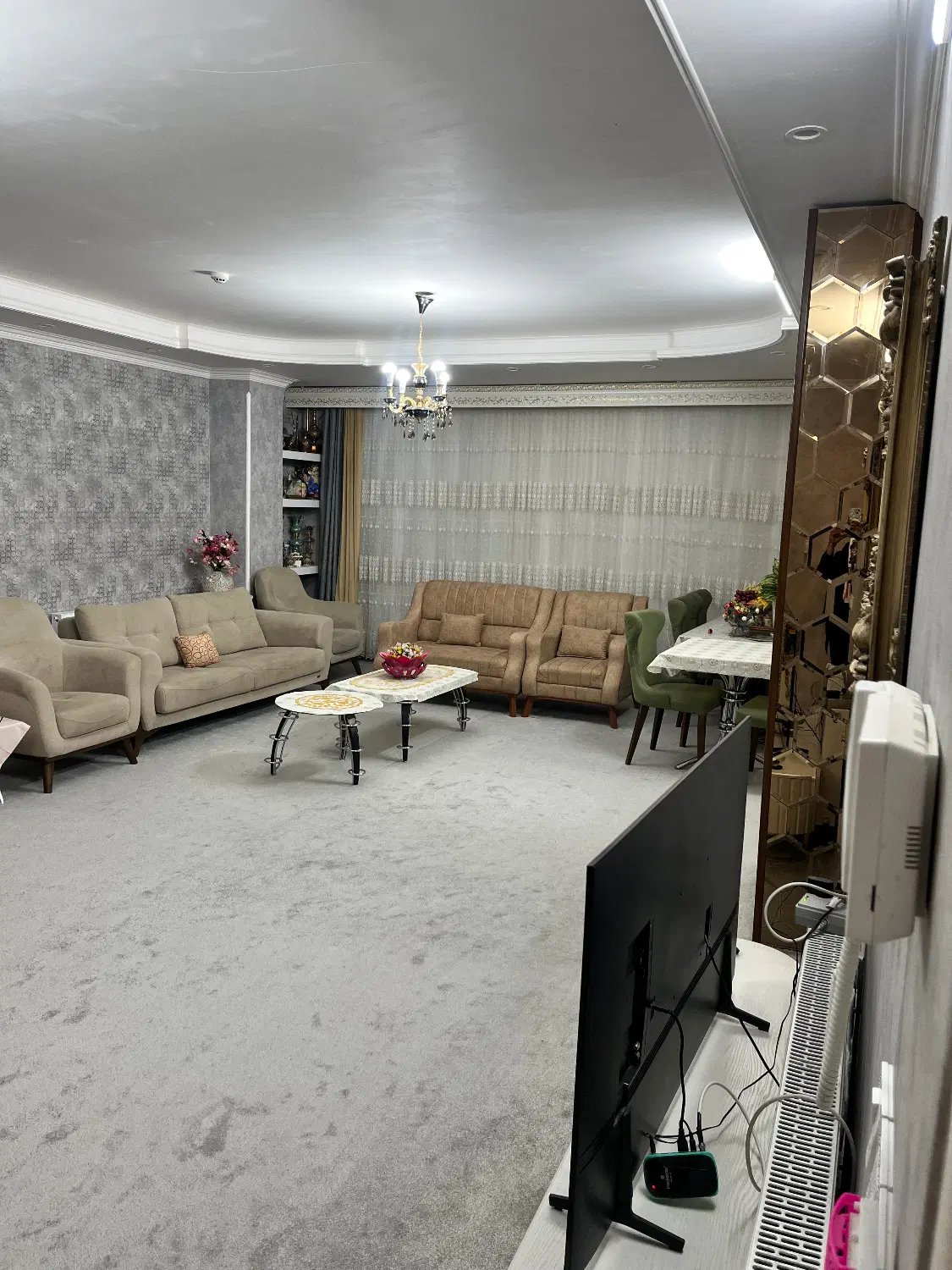 ۱۳۵ متر میدان مادر