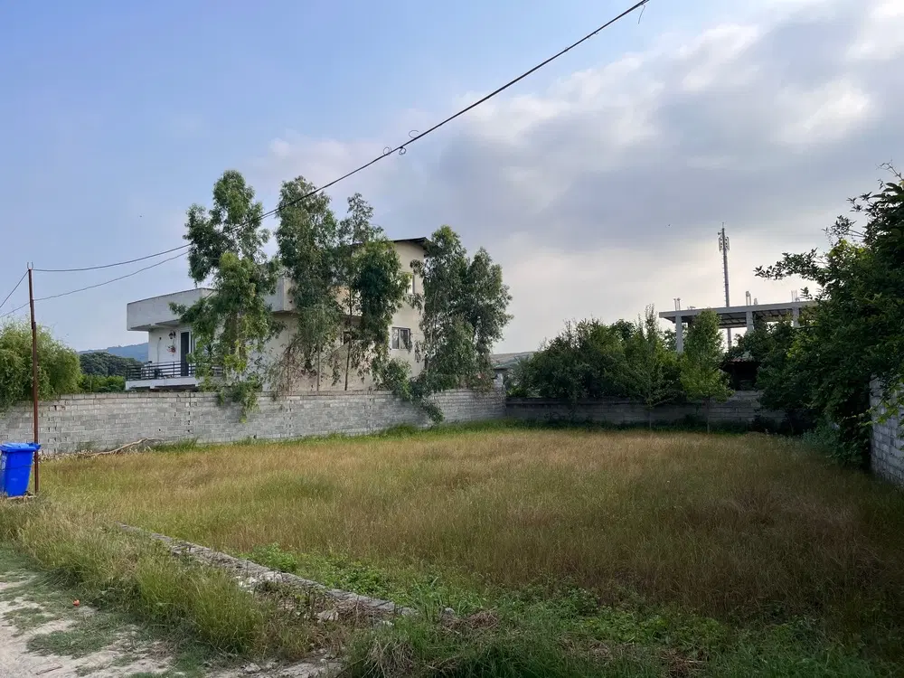 زمین 288 متری در بافت مسکونی در روستای اسپورز