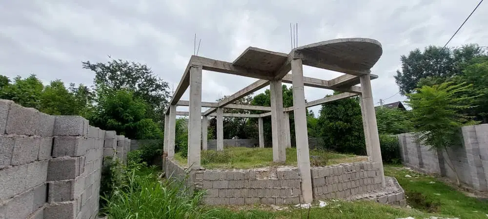 زمین نیمه ساز