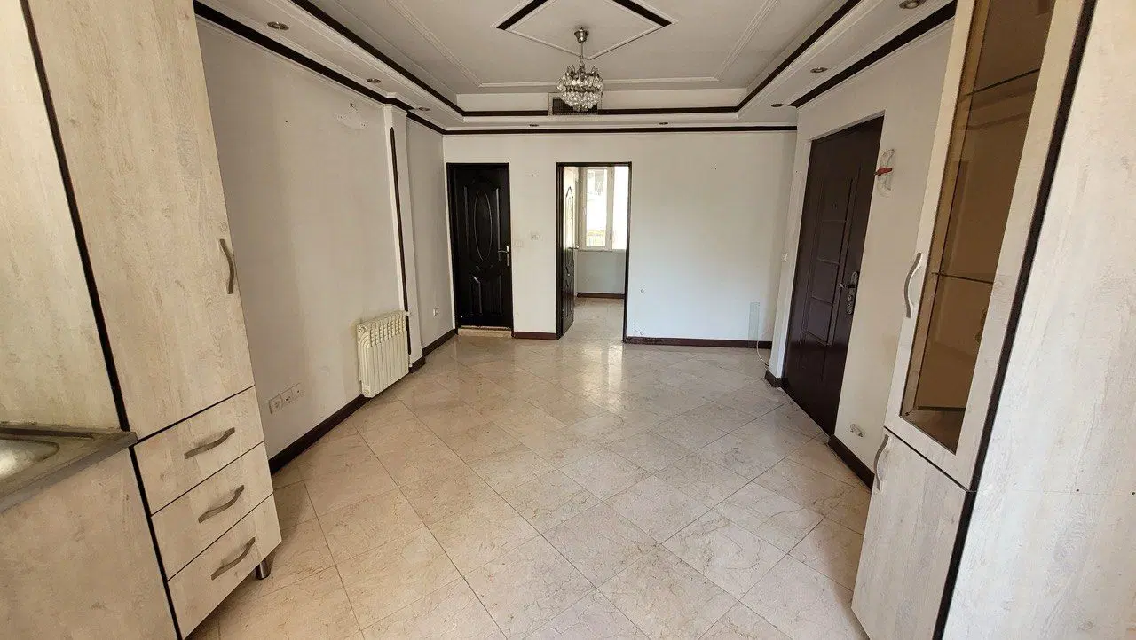 ۴۵ متر تک واحدی، آسانسور، پارکینگ سندی، مالک