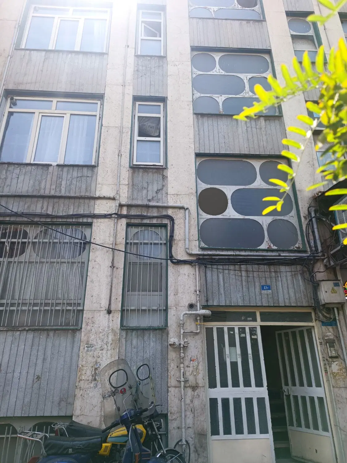 دو واحد آپارتمان بر پیروزی جهت مسکونی و مطب