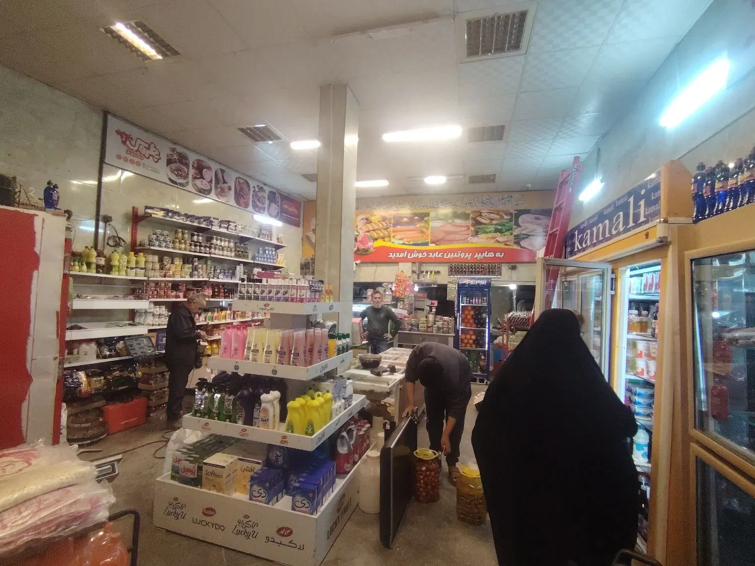مغازه ۹۵ متری