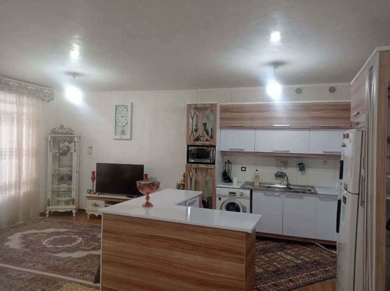 آپارتمان۹۰متر_بلوار حیدری_راه جدا_ط ۱_املاک پرهام