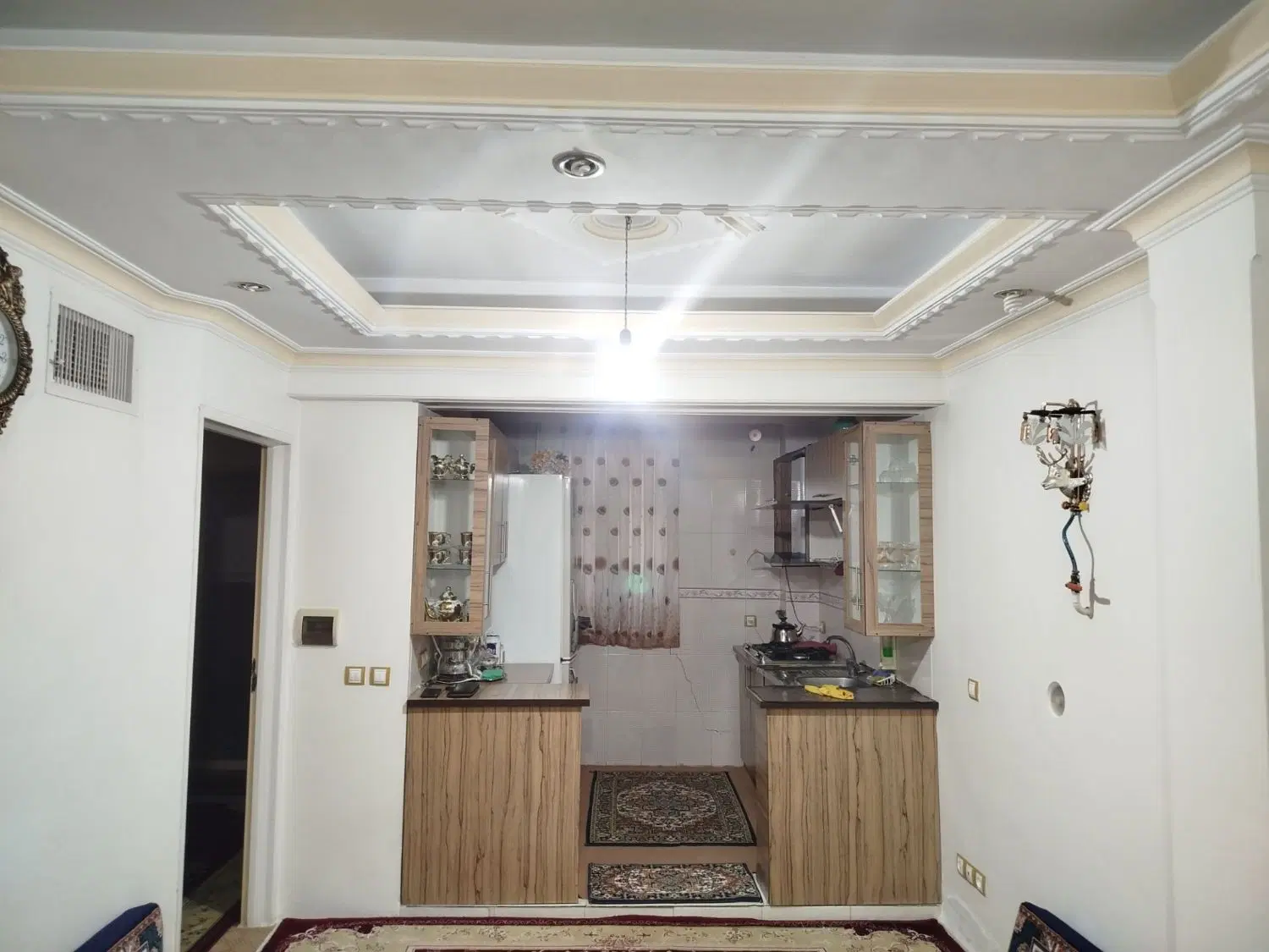 ویلایی ۶۰متری دوطبقه یک واحد مسکونی وپارکینگ.